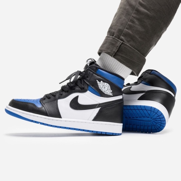 Air Jordan 1 Retro High OG 'Royal Toe' - Picture 1 of 8